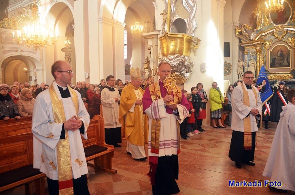 Bp Wętkowski w Kłodawie: miłość Boga i człowieka streszczeniem życia bł. Prymasa Wyszyńskiego