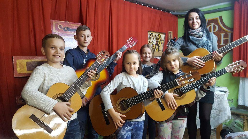 Parafialna Szkółka Gitarowa w Zduńskiej Woli