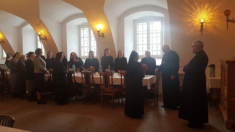 Sieradz: synodalne spotkanie sióstr zakonnych