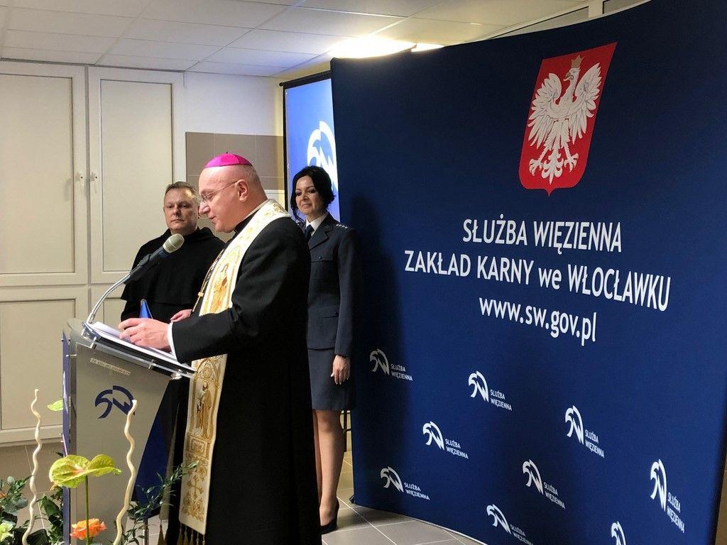 Włocławek: bp Wętkowski poświęcił nowy pawilon Zakładu Karnego