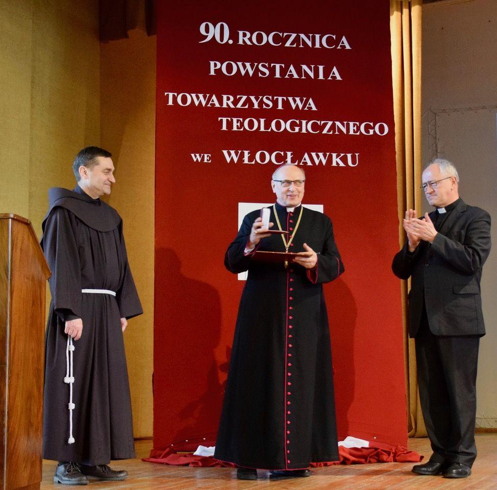 Bp Mering odznaczony medalem „Zasłużony dla Polskiego Towarzystwa Naukowego”