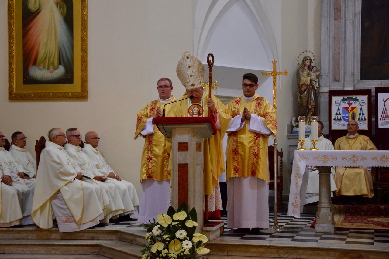 Ciechocinek: kard. Burke spotkał się z kapłanami diecezji włocławskiej