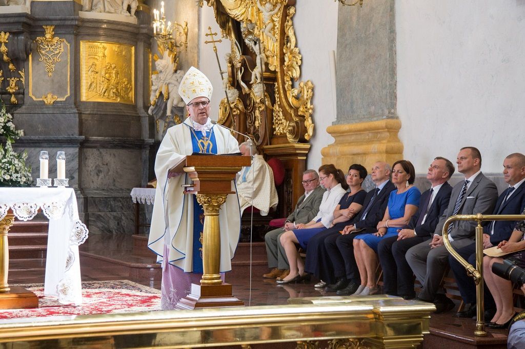 Bp Mering na Jasnej Górze: Patrzmy na świat oczami Jezusa