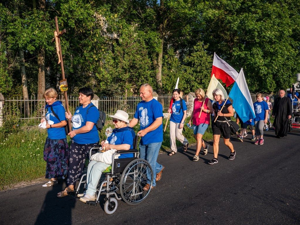 Dzierżawy: rozpoczęła się XXVIII Piesza Pielgrzymka na Jasną Górę