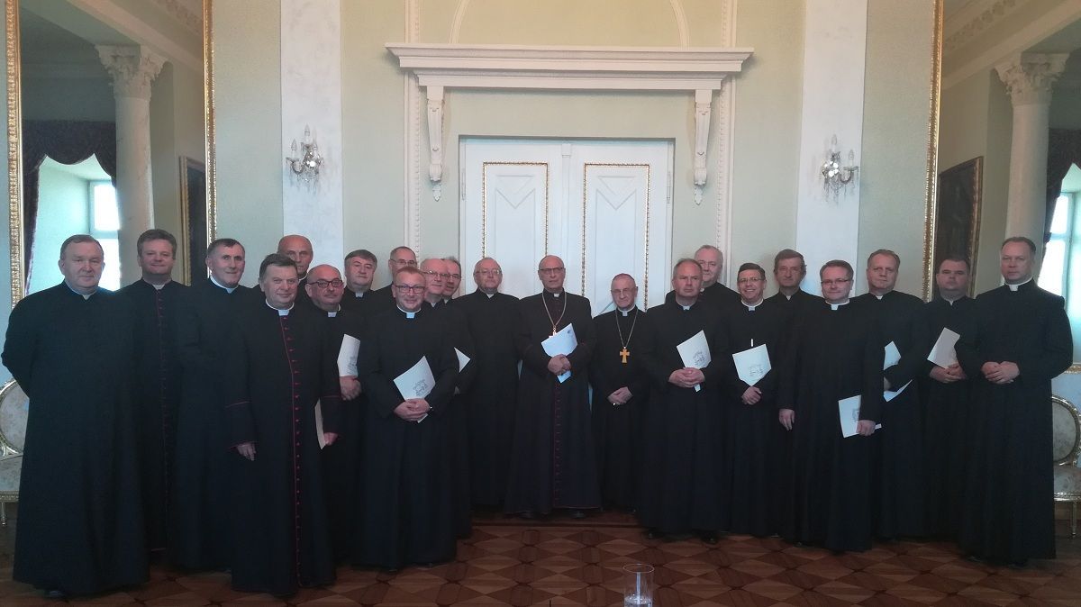 Bp Mering wręczył dekrety Kanonikom i Prałatom Kapituły Ciechocińskiej