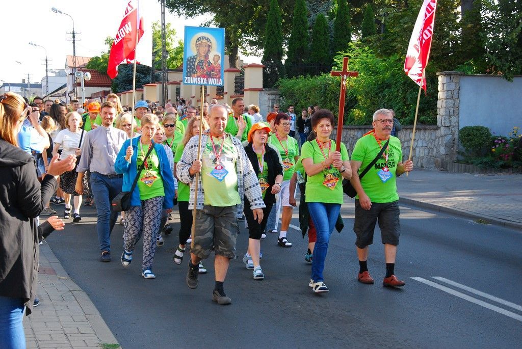 Wyruszyła XXVIII Piesza Pielgrzymka ze Zduńskiej Woli na Jasną Górę