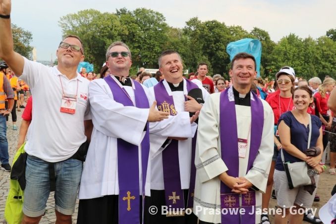 Jasna Góra. Bp Mering powitał II kolumnę pielgrzymów diecezji włocławskiej