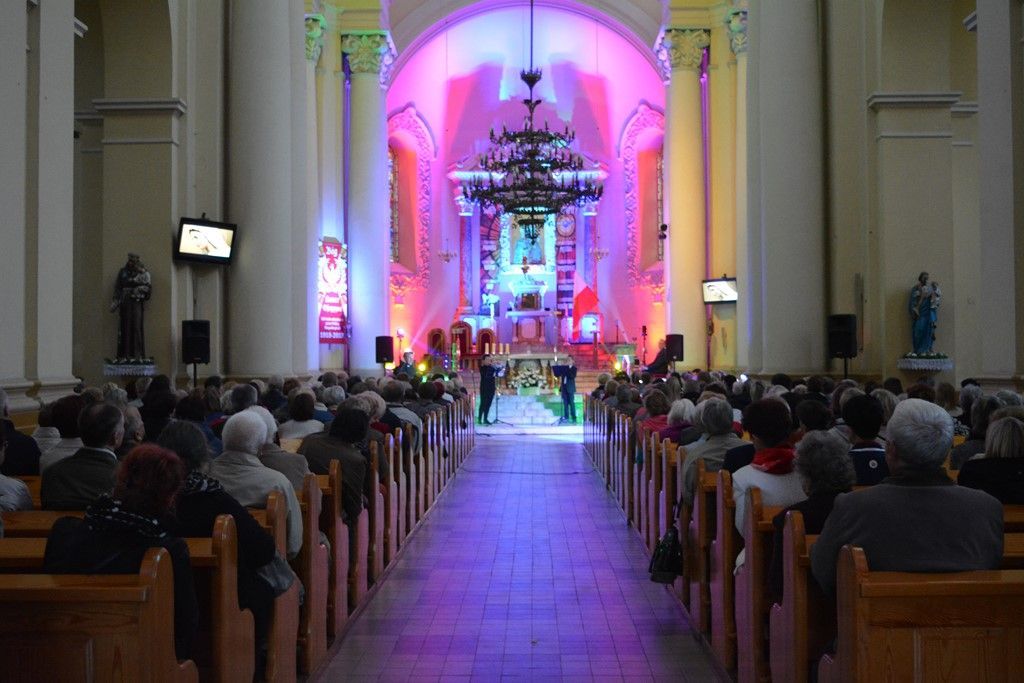 Koncert maryjno-patriotyczny w parafii św. Stanisława we Włocławku