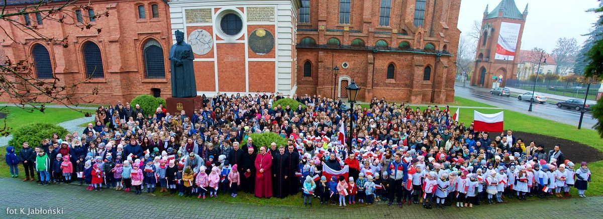 Bp Mering: uczmy się kochać naszą Ojczyznę