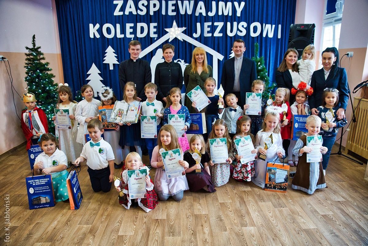 ZSK „Długosz”: III Międzyprzedszkolny Konkurs Kolęd i Pastorałek