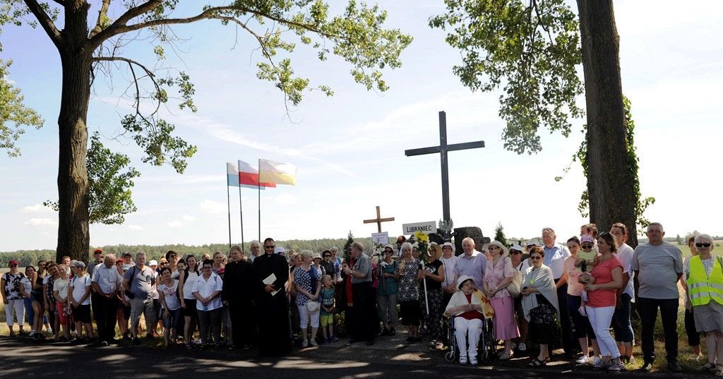 Lubraniec pielgrzymował do miejsca śmierci błogosławionych kapłanów z Osięcin