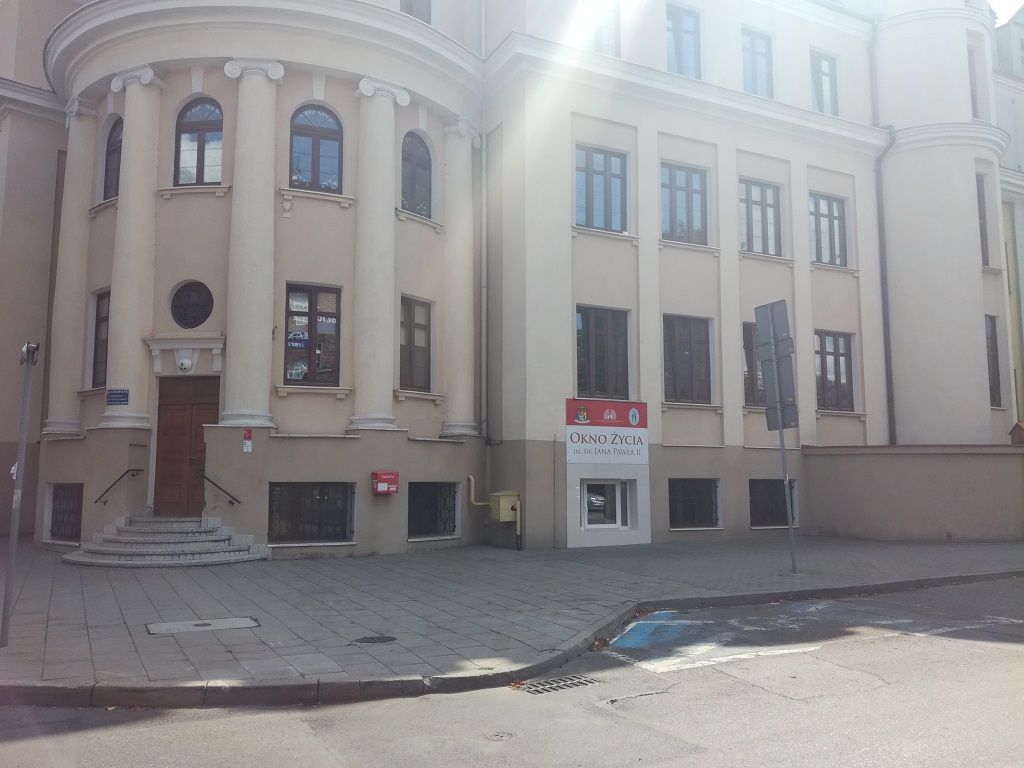 Włocławek: napad na mieszkanie duchownego