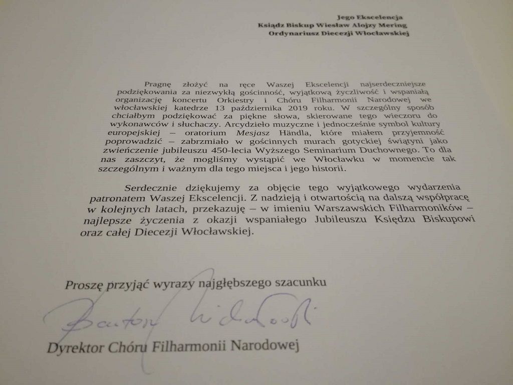 Dyrektor Chóru Filharmonii Narodowej dziękuje Biskupowi Włocławskiemu i Kanclerzowi Kurii