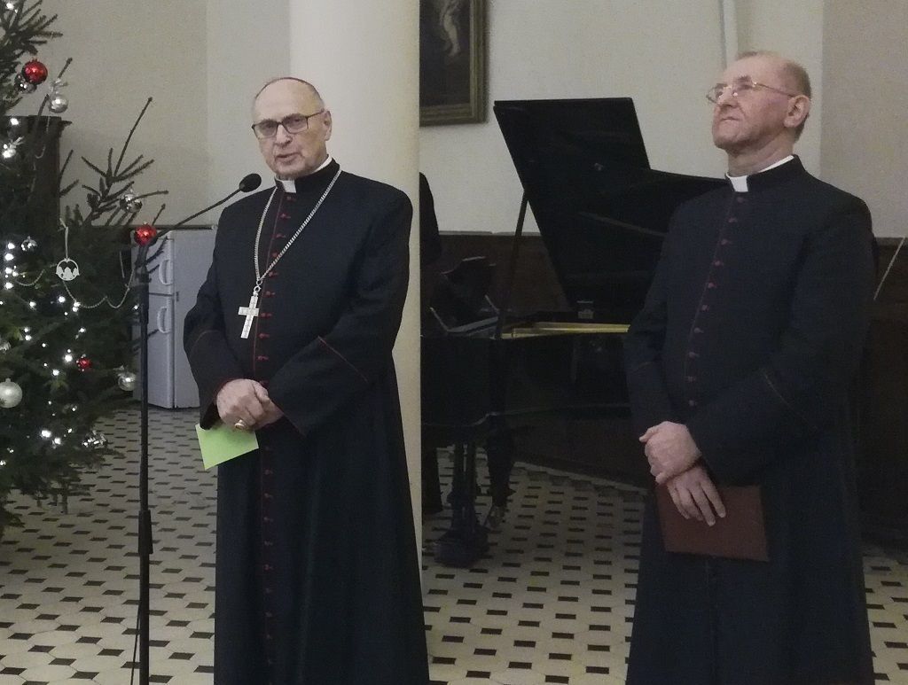 Bp Mering do alumnów: bądźcie wiernymi i trwałymi znakami Jezusa
