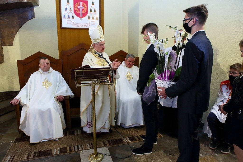 Bp Gębicki do młodzieży w Malanowie: nie marnujcie Bożych darów
