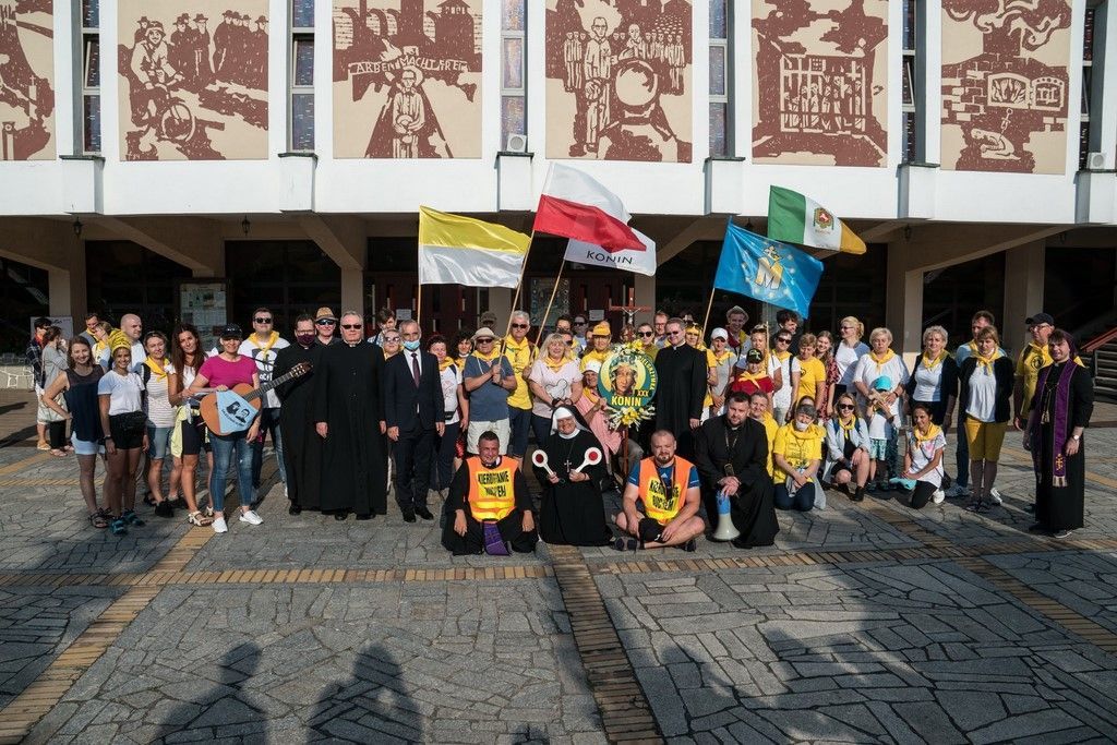 XXX Piesza Pielgrzymka Konińska na Jasną Górę wyruszyła na szlak