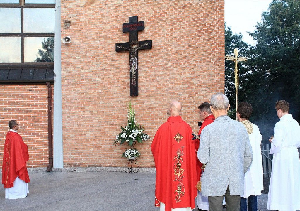 Włocławek: modlitwa pod krzyżem pandemicznym o oddalenie epidemii