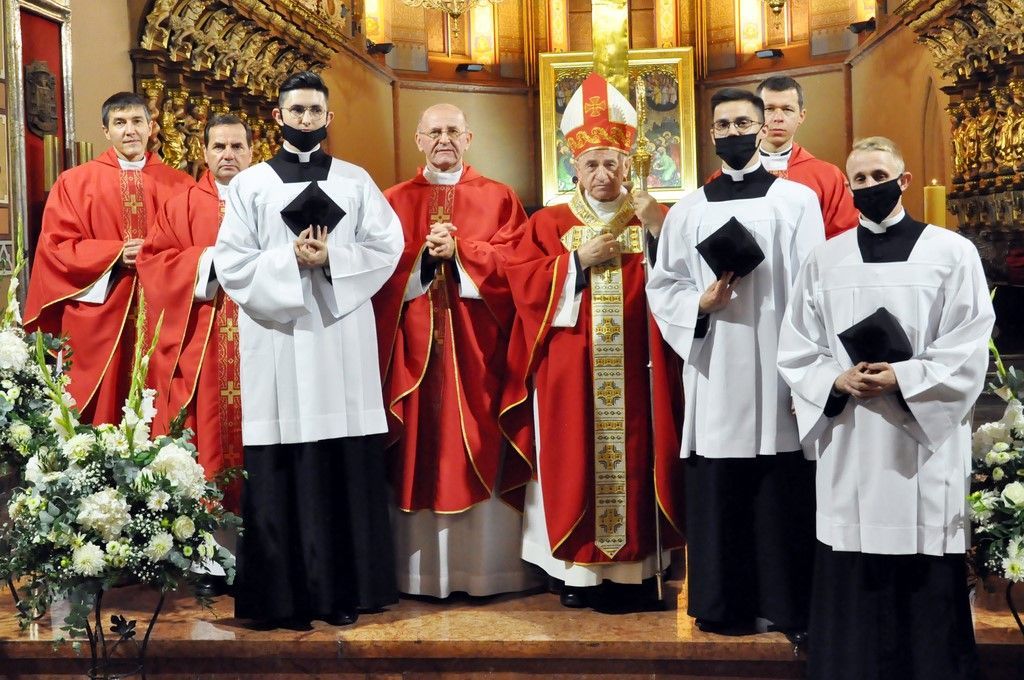 Trzech alumnów włocławskiego WSD przyoblekło szatę duchowną