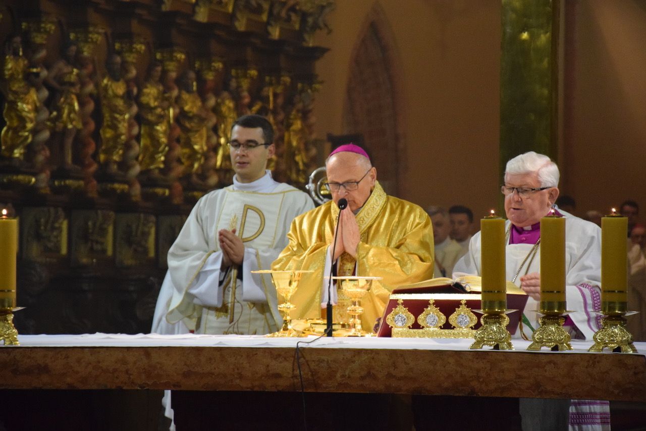 Bp Mering będzie przewodniczył Mszy św. w Uroczystość Zwiastowania Pańskiego (zapowiedź)