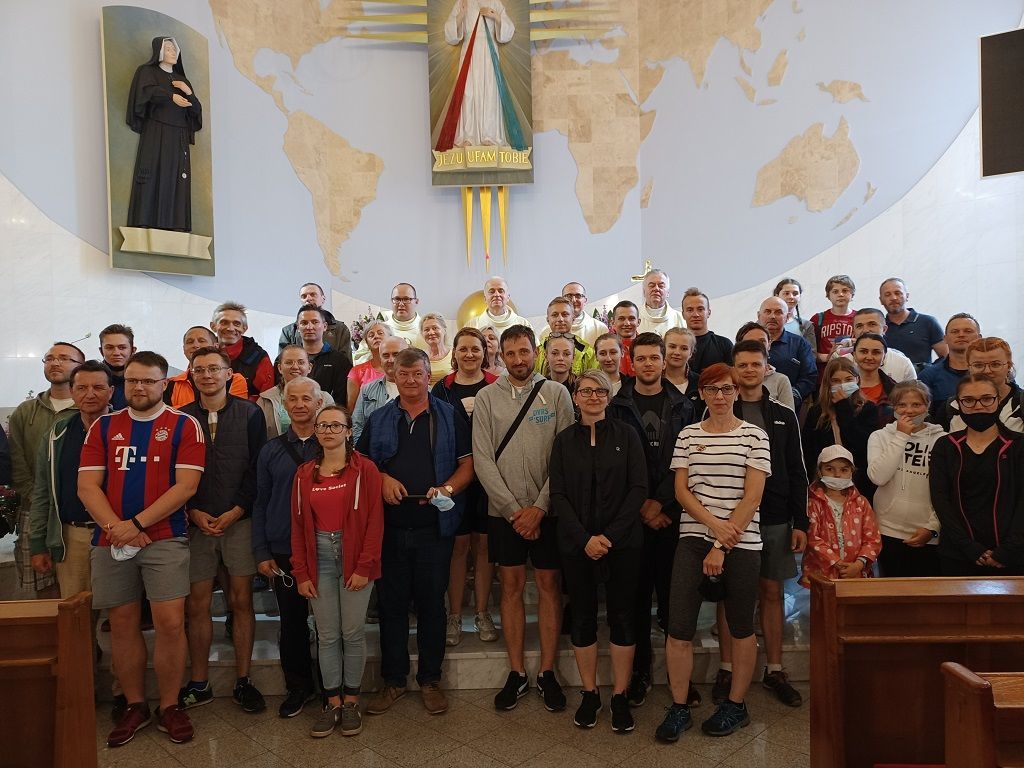 Charłupia Mała: piąta rowerowa pielgrzymka do Świnic Warckich