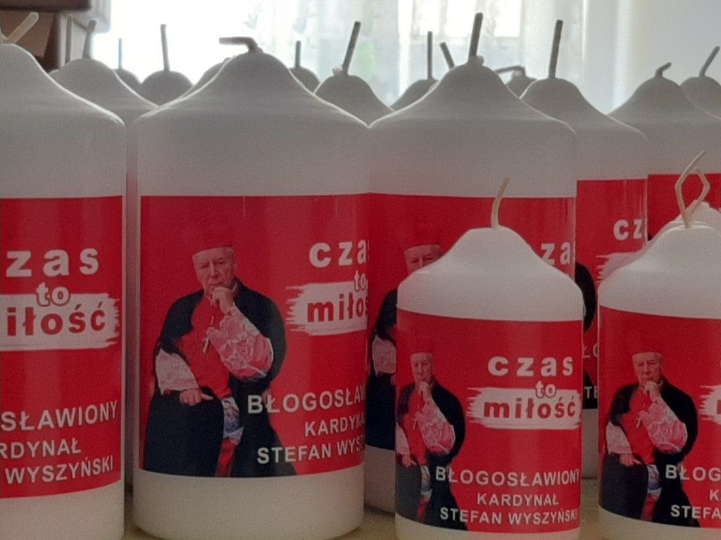 Świece z wizerunkiem Prymasa Tysiąclecia w dekanacie lubranieckim