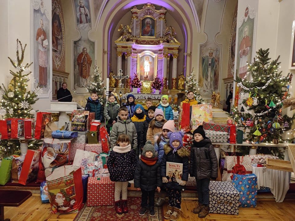 Tuliszków: paczki dla Domu Samotnej Matki w Ciechocinku