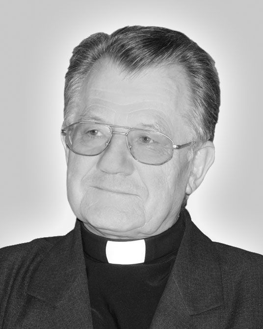 Zmarł ks. prał. Witold Kujawski, wieloletni dyrektor Archiwum Diecezjalnego