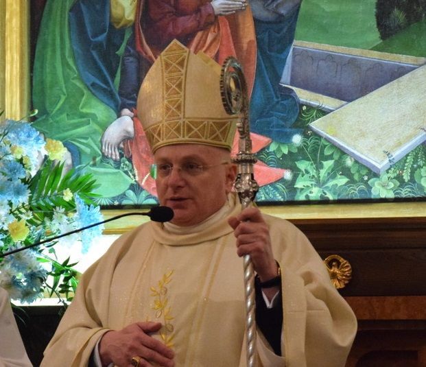 Bp Wętkowski: niech Zmartwychwstały napełni nasze serca pokojem