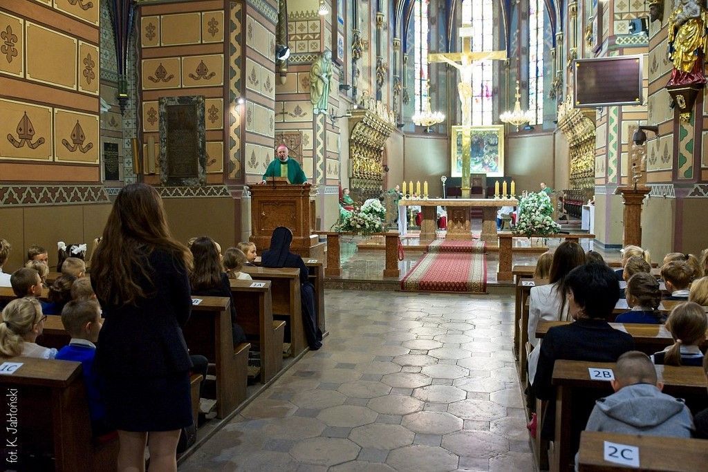 Bp Wętkowski na rozpoczęcie roku szkolnego: aby posiąść mądrość trzeba zaznać głębi