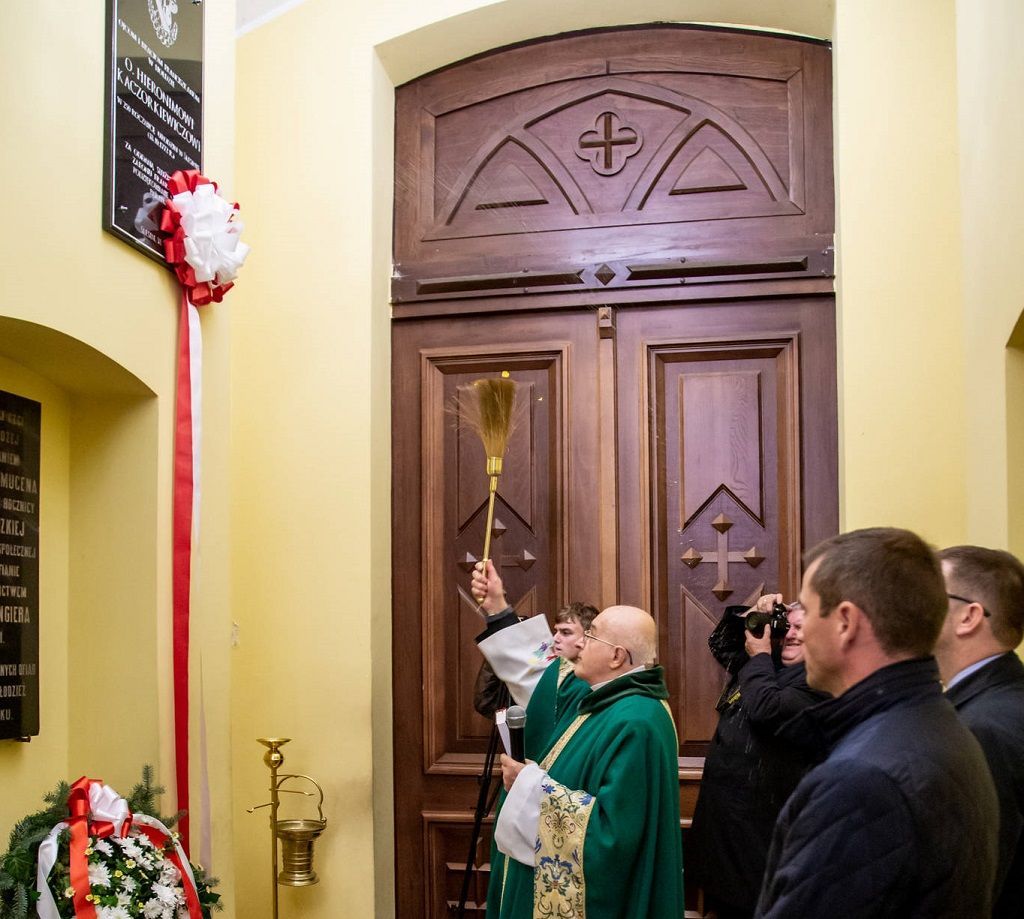 Ślesin: o. Hieronim Kaczorkiewicz uczczony tablicą pamiątkową
