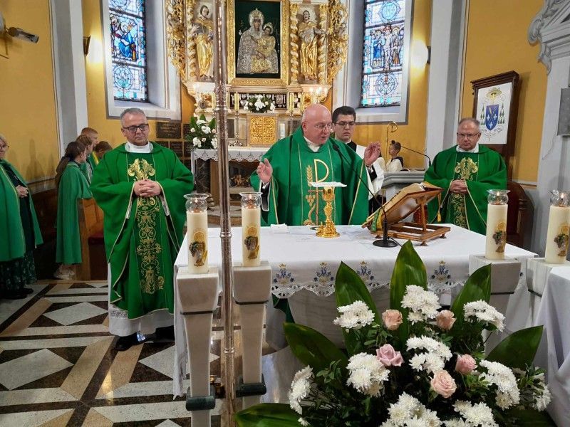 Czernikowo: wprowadzenie relikwii bł. Stefana Wyszyńskiego