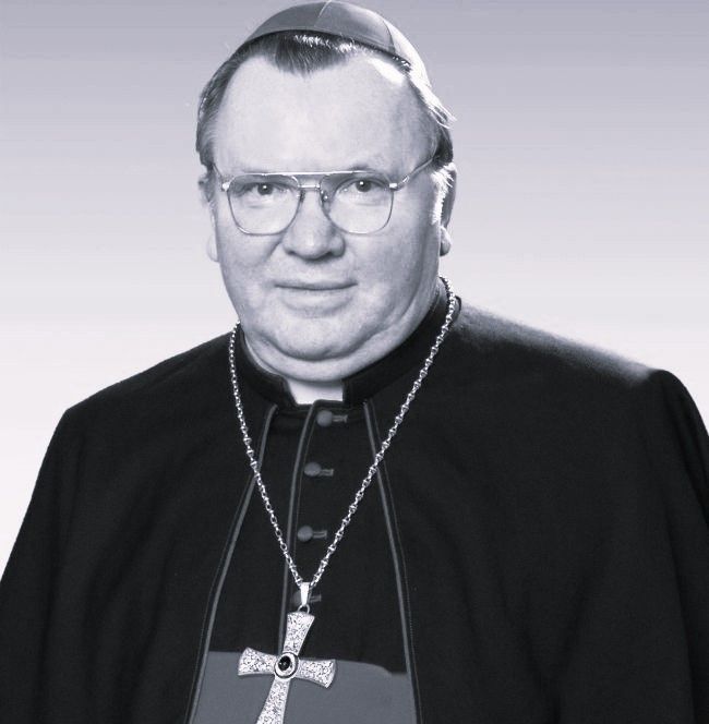 Zmarł abp Marian Gołębiewski