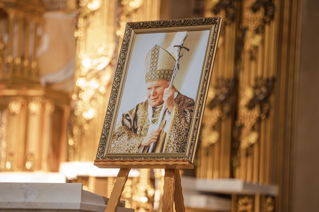Licheń: Zjazd szkół im. św. Jana Pawła II w 20. rocznicę śmierci Papieża