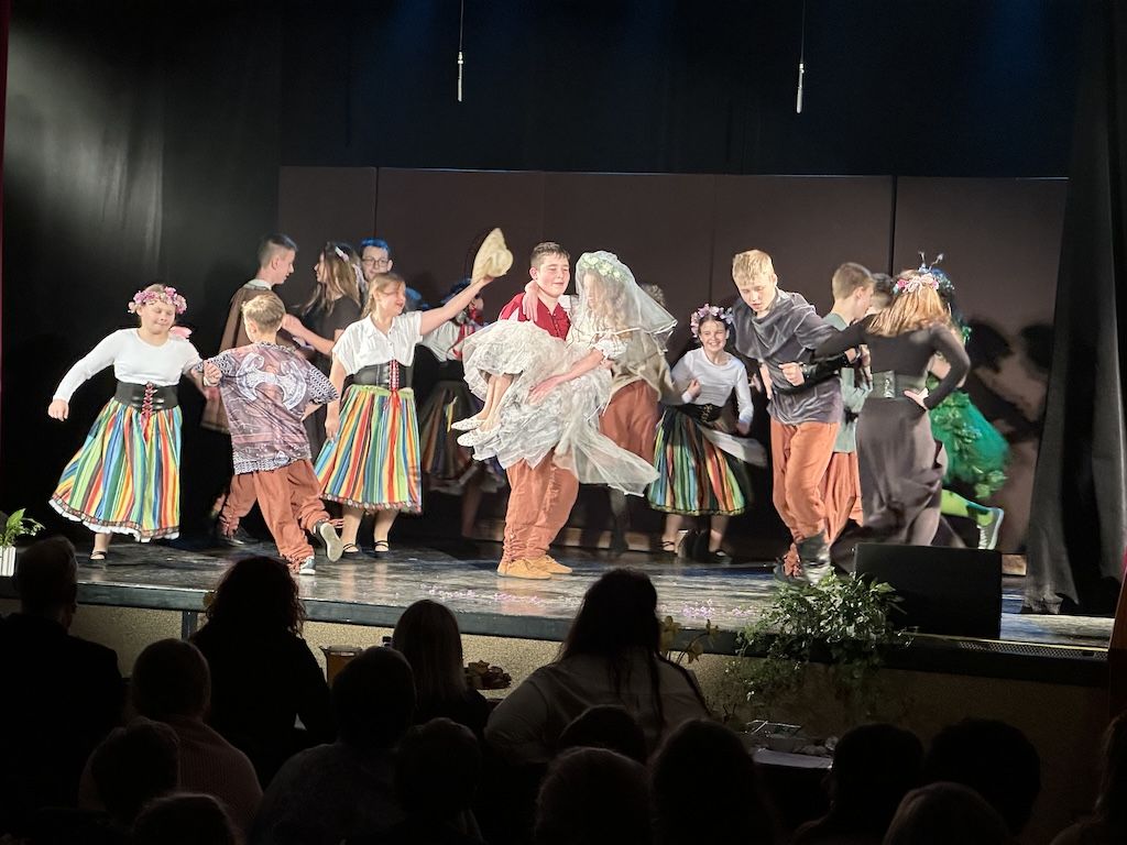 XV Przegląd Teatrów Szkolnych i Przedszkolnych