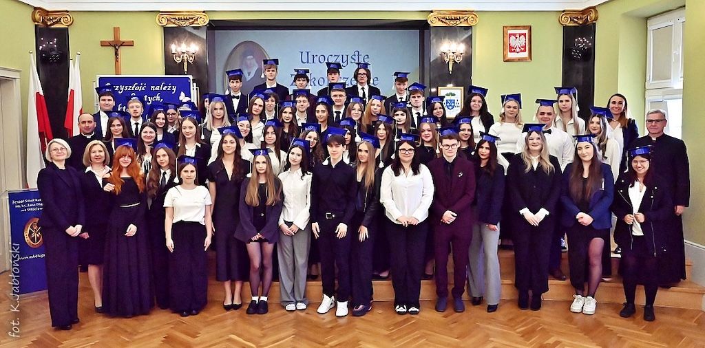 Włocławek: Zakończenie roku szkolnego dla maturzystów z "Długosza"