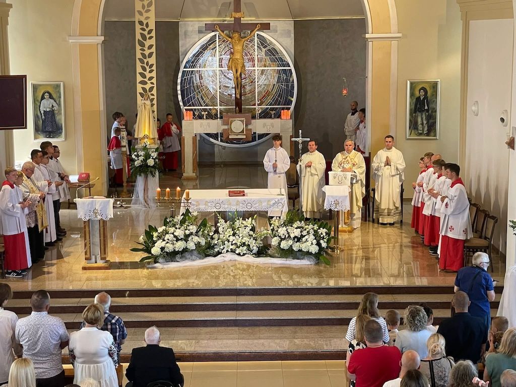 Turek: Festyn parafialny w Obrzębinie
