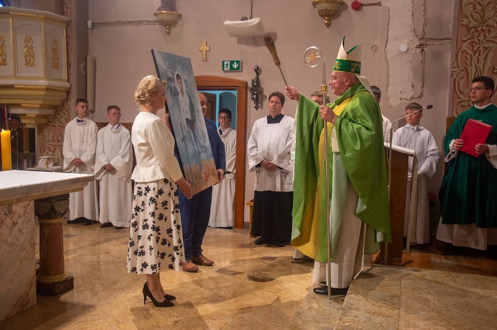 Siniarzewo: Poświęcenie obrazu patrona szkoły