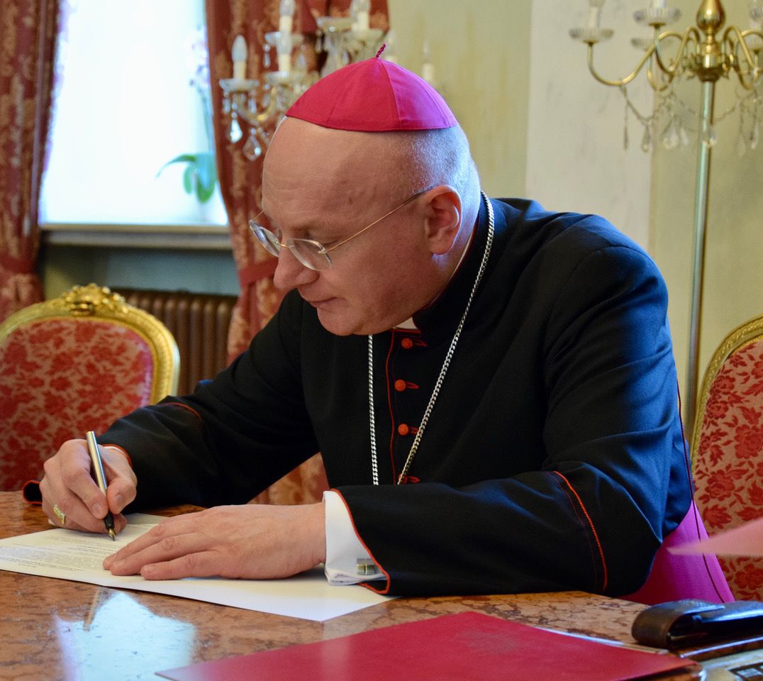 Boże Narodzenie czasem nadziei i odnowy – życzenia biskupa włocławskiego na 2025 rok