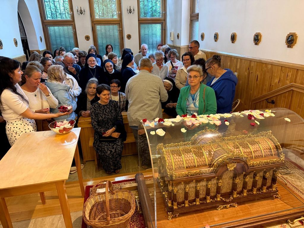 Nawiedzenie relikwii św. Teresy od Dzieciątka Jezus i jej śś. rodziców we włocławskim Karmelu