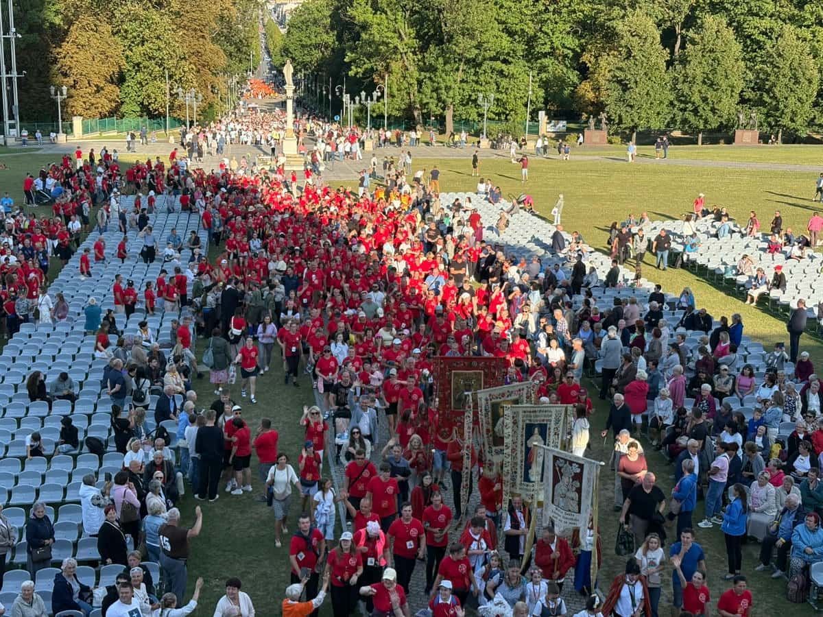 Pielgrzymi z Sieradza i Zduńśkiej Woli dotarli na Jasną Górę
