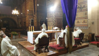 Ks. bp Wiesław Mering przewodniczył Mszy Wieczerzy Pańskiej