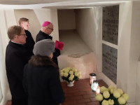 Bp Mering przewodniczył Mszy św. w rocznicę śmierci bp. Dembowskiego