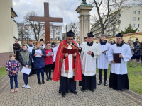 Włocławek: Droga Krzyżowa ulicami miasta w intencji pokoju na Ukrainie