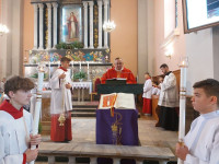 Dobra: wprowadzenie relikwii bł. Rodziny Ulmów