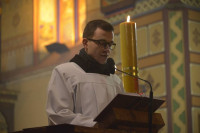 Bp Mering podczas Mszy Wigilii Paschalnej: Chrystus zabiega o nasze serca