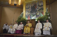 Bp Mering podczas Mszy Wigilii Paschalnej: Chrystus zabiega o nasze serca
