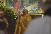 Bp Mering podczas Mszy Wigilii Paschalnej: Chrystus zabiega o nasze serca
