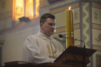 Bp Mering podczas Mszy Wigilii Paschalnej: Chrystus zabiega o nasze serca