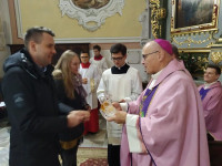 Sieradz: Pasterz Diecezji poświęcił odrestaurowaną kaplicę Męki Pana Jezusa