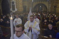 Bp Mering podczas Mszy Wigilii Paschalnej: Chrystus zabiega o nasze serca
